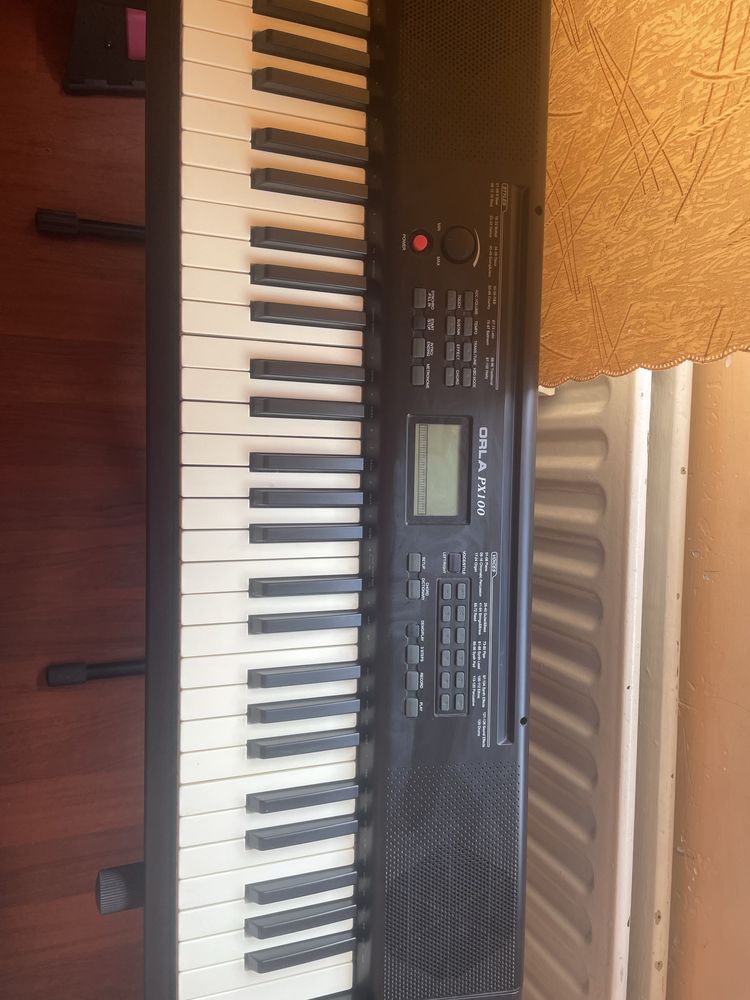 Синтезатор Orla px100