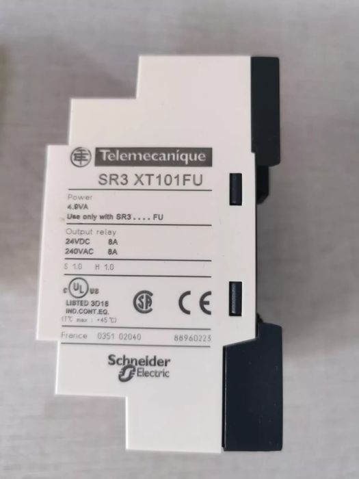 SR3XT101FU - Modul de Extensie I/O  pentru Zelio Logic, Schneider