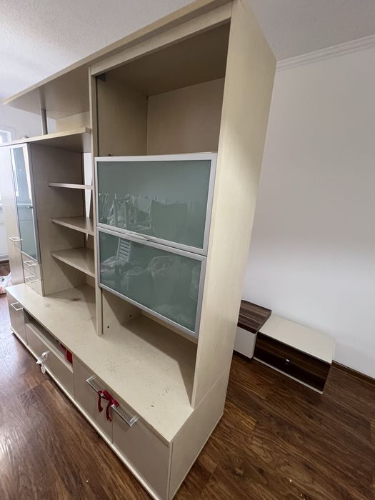 Шкаф. Европейский.