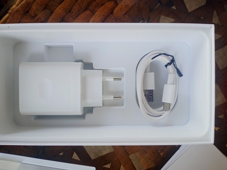 OPPO Reno 12 f AI Phone