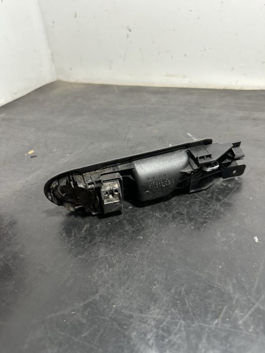 Maner interior usa stanga spate Volkswagen Vw Passat B5.5 Golf 4