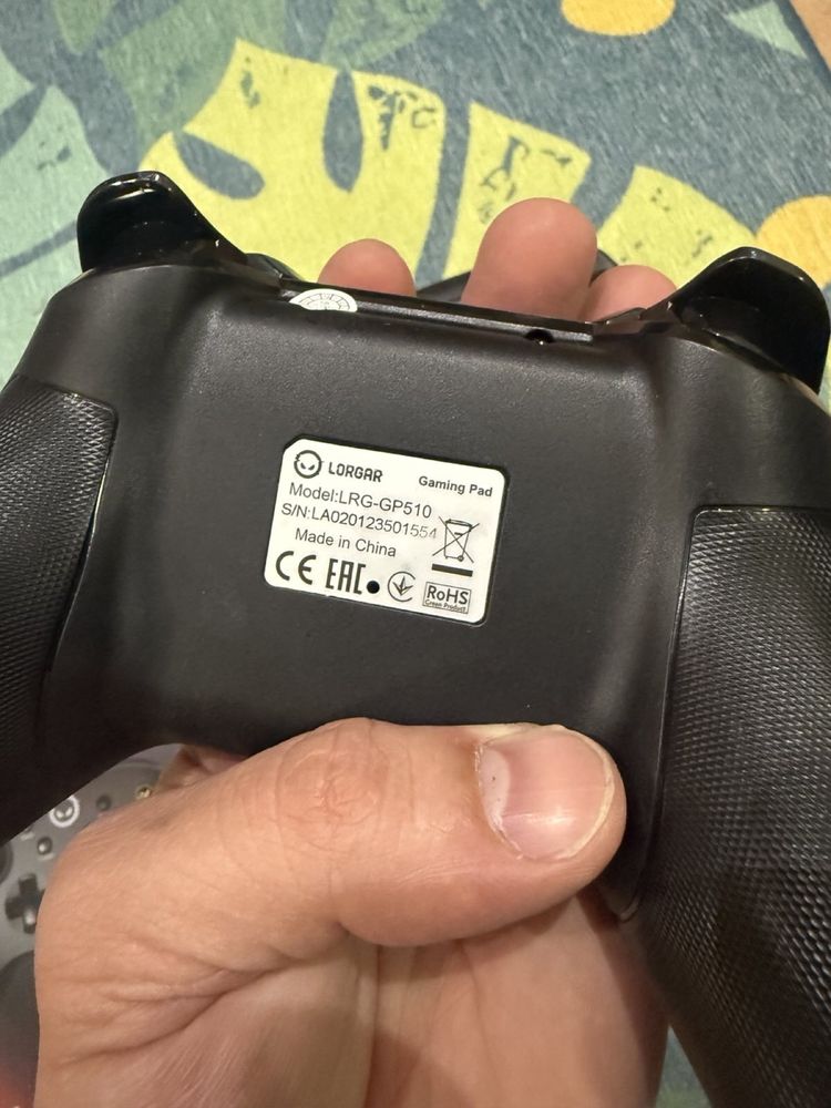 Два Геймпад джойстик -SteelSeries и Game Pad Lorgar Trix -510