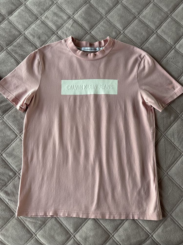 Оригинална дамска тениска Calvin Klein, XS размер, розова/бяла