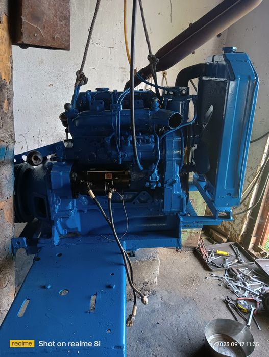 Vând motor pentru tractor 445