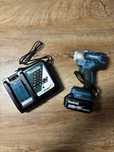 Masina de insurubat cu impact Makita DTW600