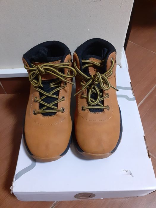 Adidași pe copii mărimea 31