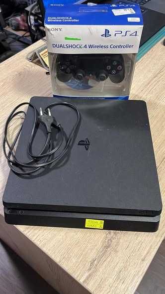 Конзола Playstation 4 Slim 500GB