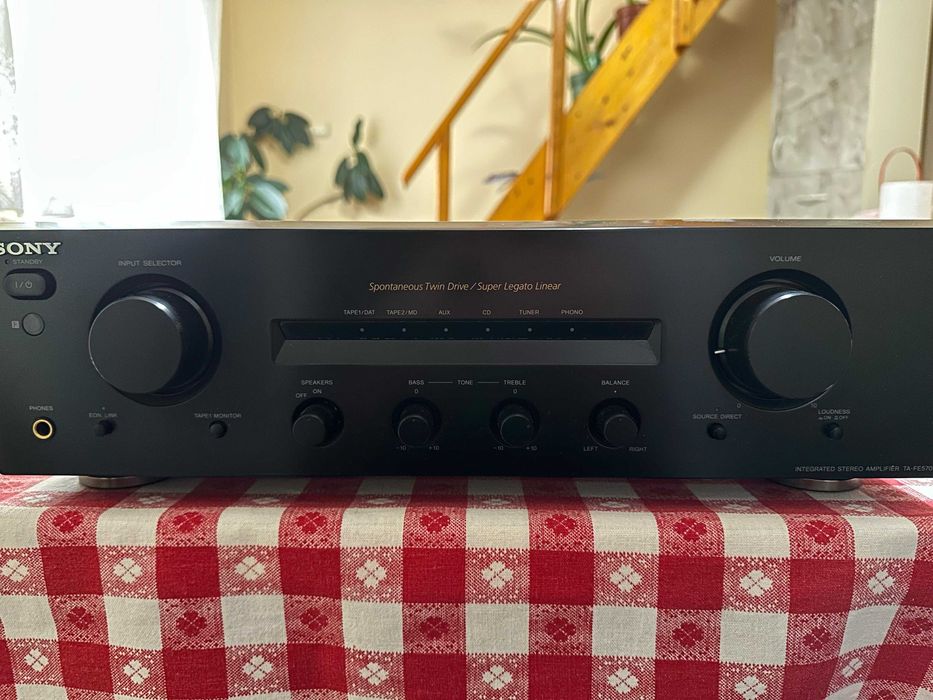 Sony, amplificator integrat TA FE 570