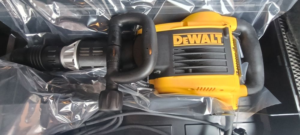 Отборный молоток DeWalt