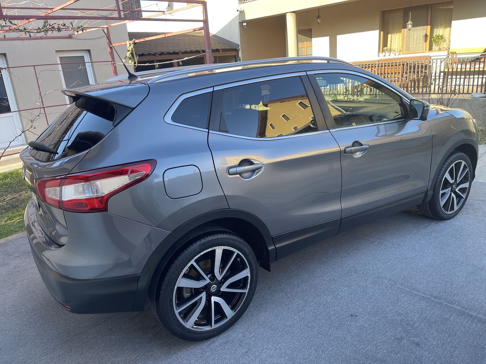 Nissan Qashqai Tekna•1.5dCi•IncalzireS•Camere360°•LED•Piele•Pano•Euro6