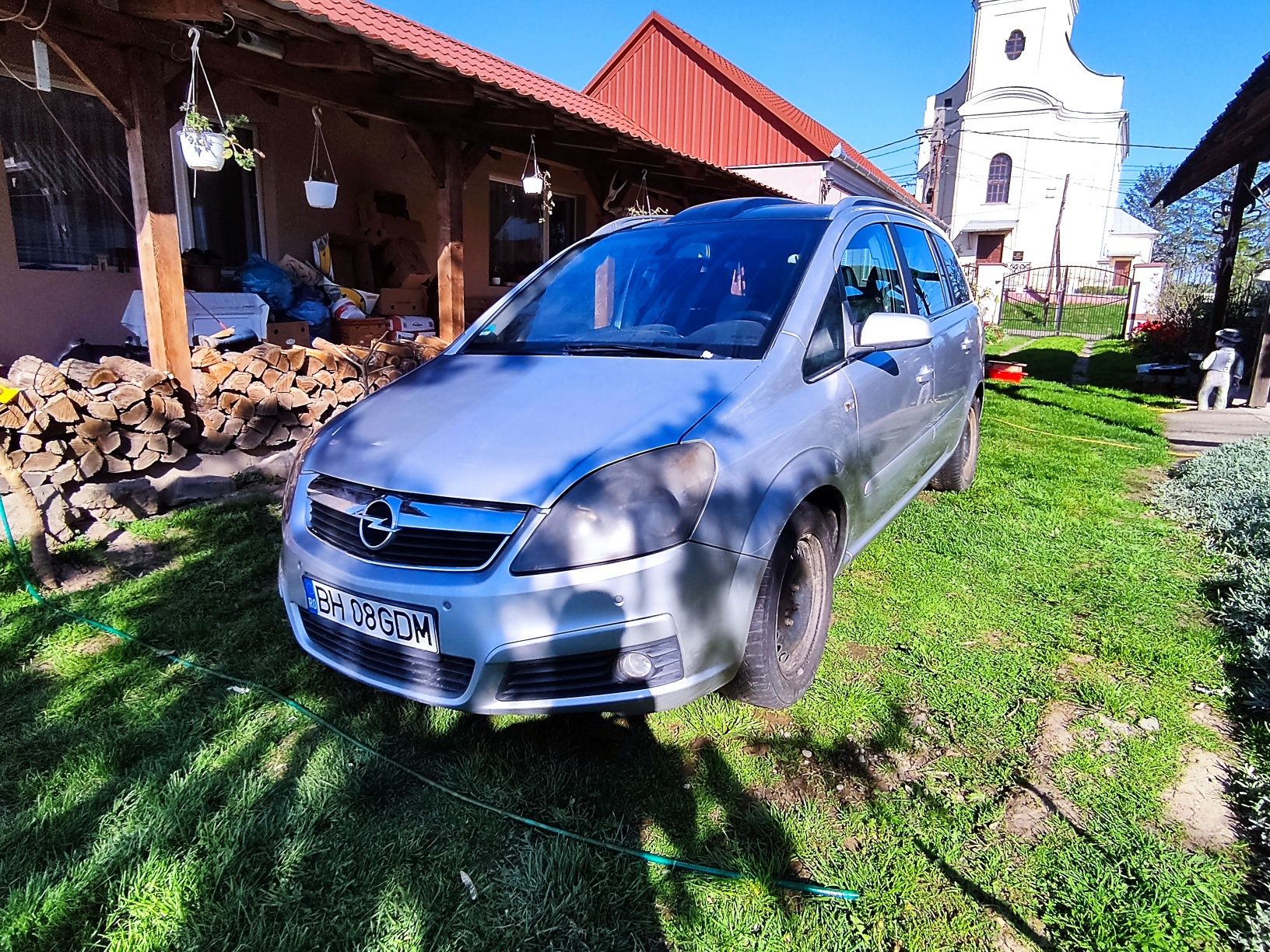 Opel Zafira B 2005 1.9 manual