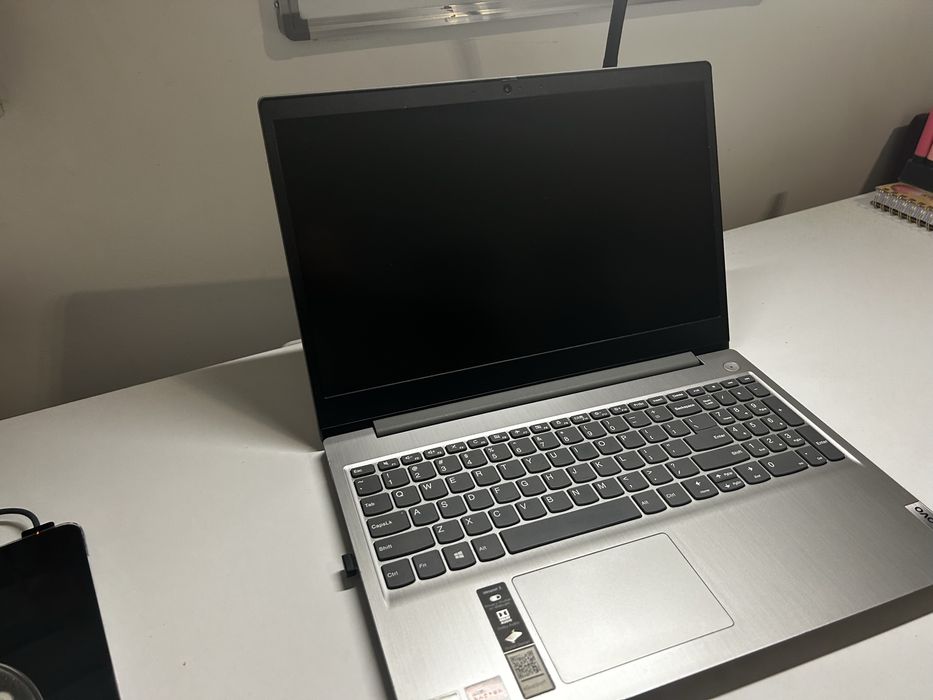 Laptop Lenovo ideapad 3