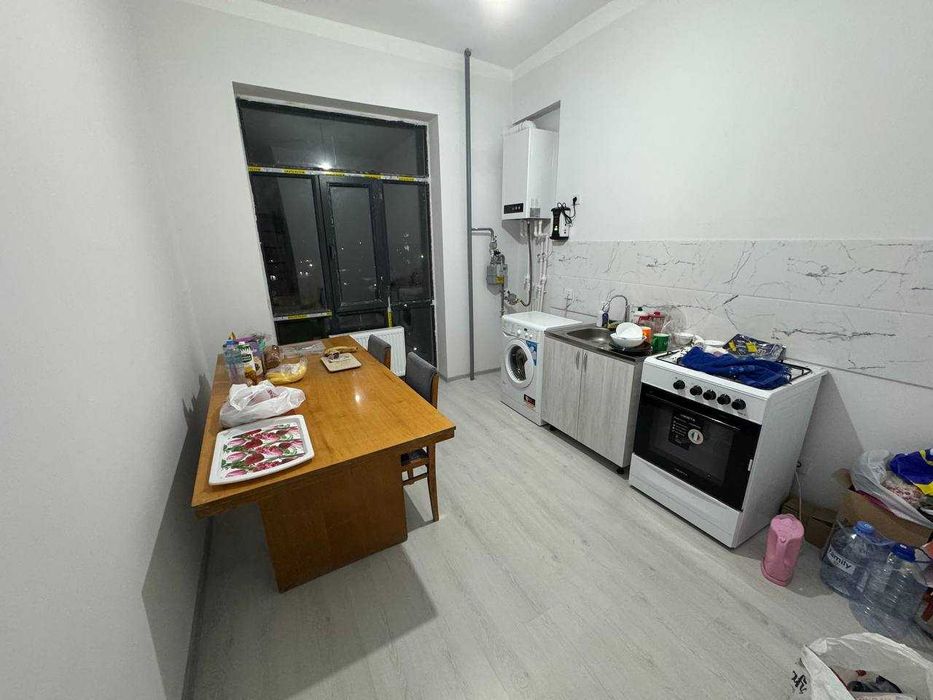 Kvartira sotiladi 2/8/10 60m2