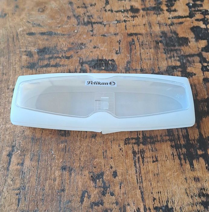 писалка Пеликан Peliкan сребрист метал в кутия