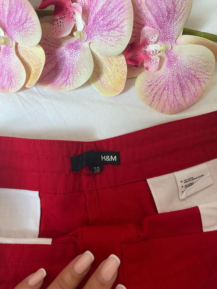 Къси панталонки H&M