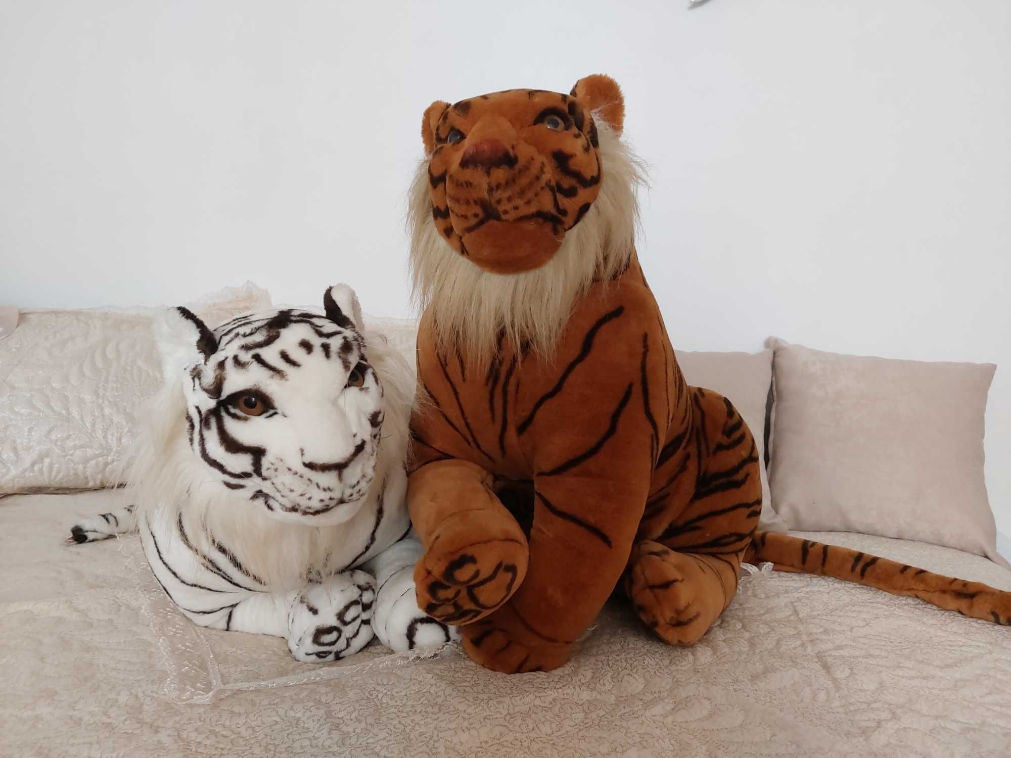 Голяма плюшена играчка