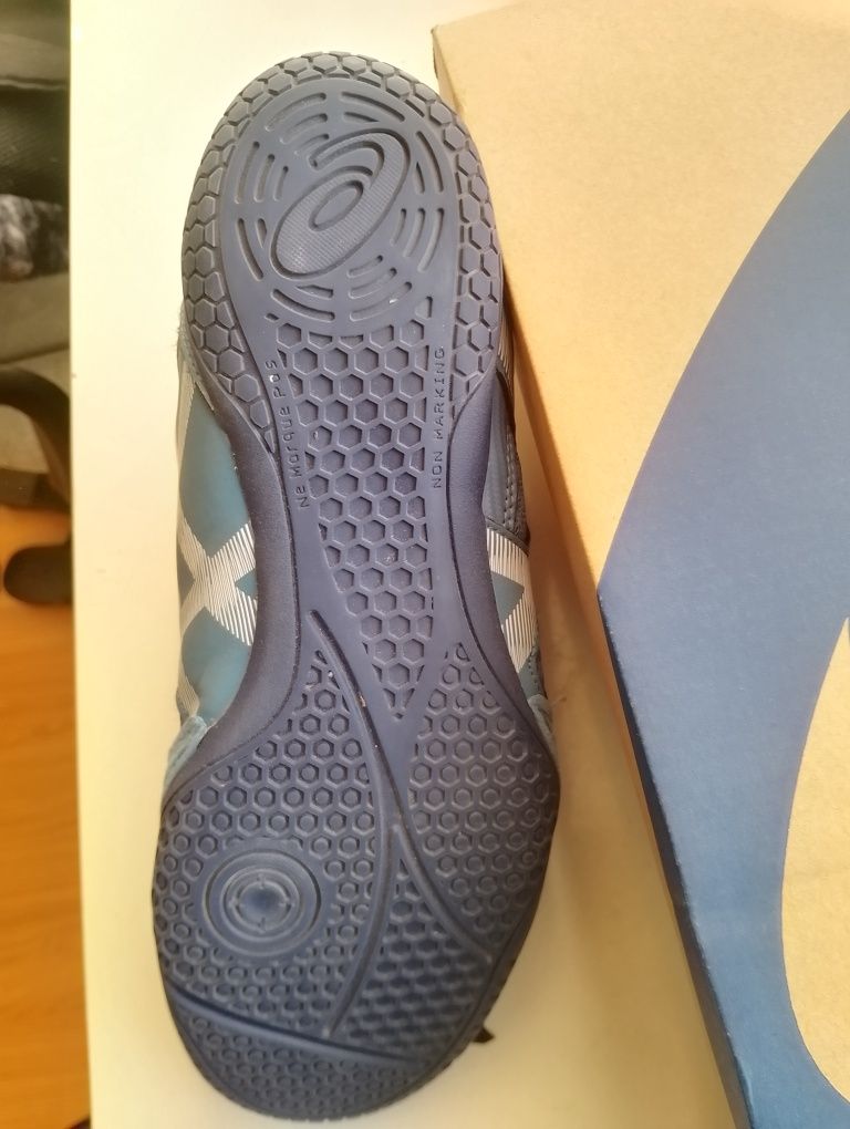 ASICS matcontrol 2