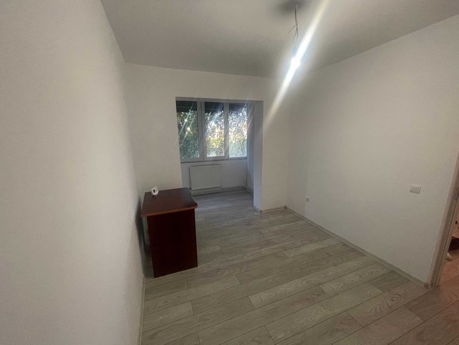 Apartament cu două camere de vânzare