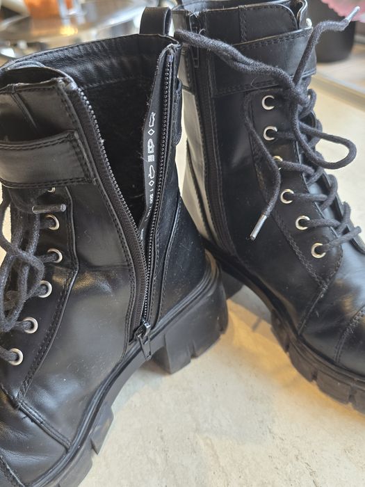 Ghete fete de iarna - imblanite