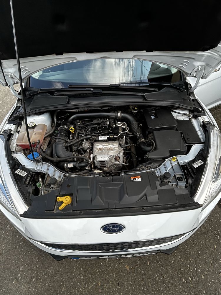 Vand Ford Focus 2017,motor1,0 Ecobust benzina,Euro6