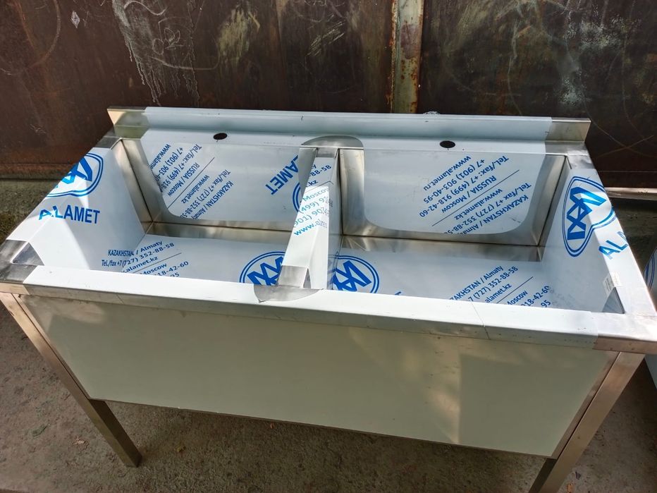 Кухонное оборудовние мойка, ванна моечные, столы, стеллажи, сушилки

4