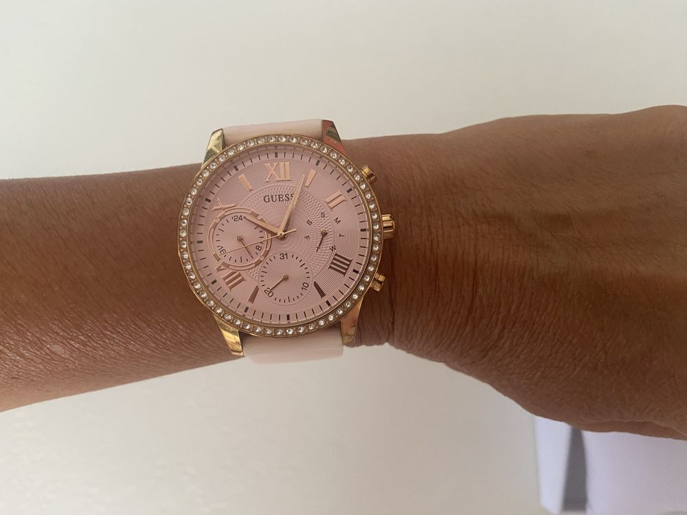 часовник Guess - отигинален