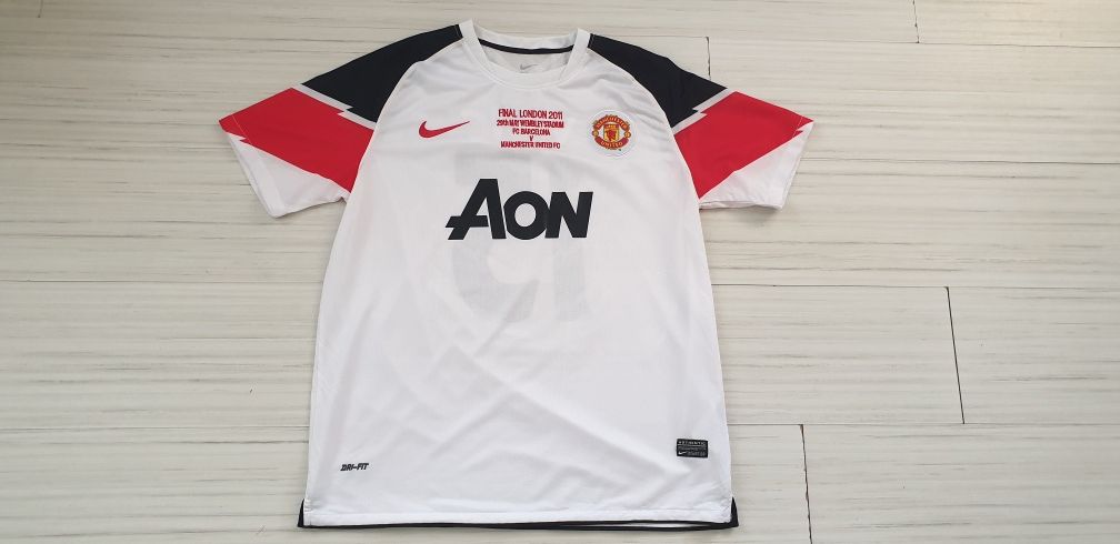 Nike Dri - Fit Man United #15 VIDIC Finale 2011  Mens Size XL ОРИГИНАЛ