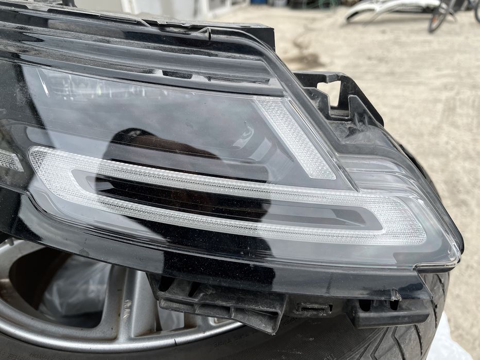 Фар Land Rover Evoque 19-
