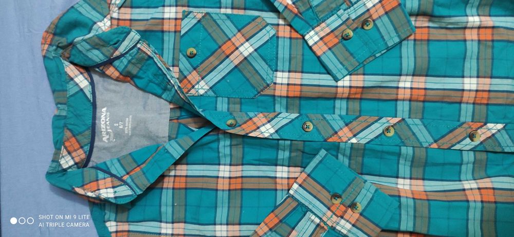 Рубашка для мальчика ,новая ,,брендовая . 6-7 лет