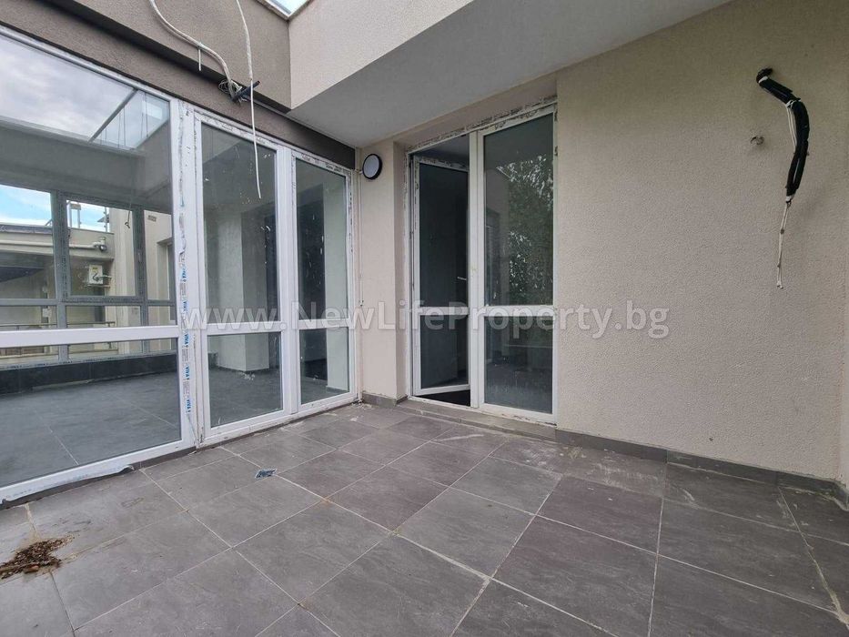 Продава се Двустаен апартамент в к.к. Слънчев бряг - 64 кв.м за 1313 €/кв.м - Снимка #17