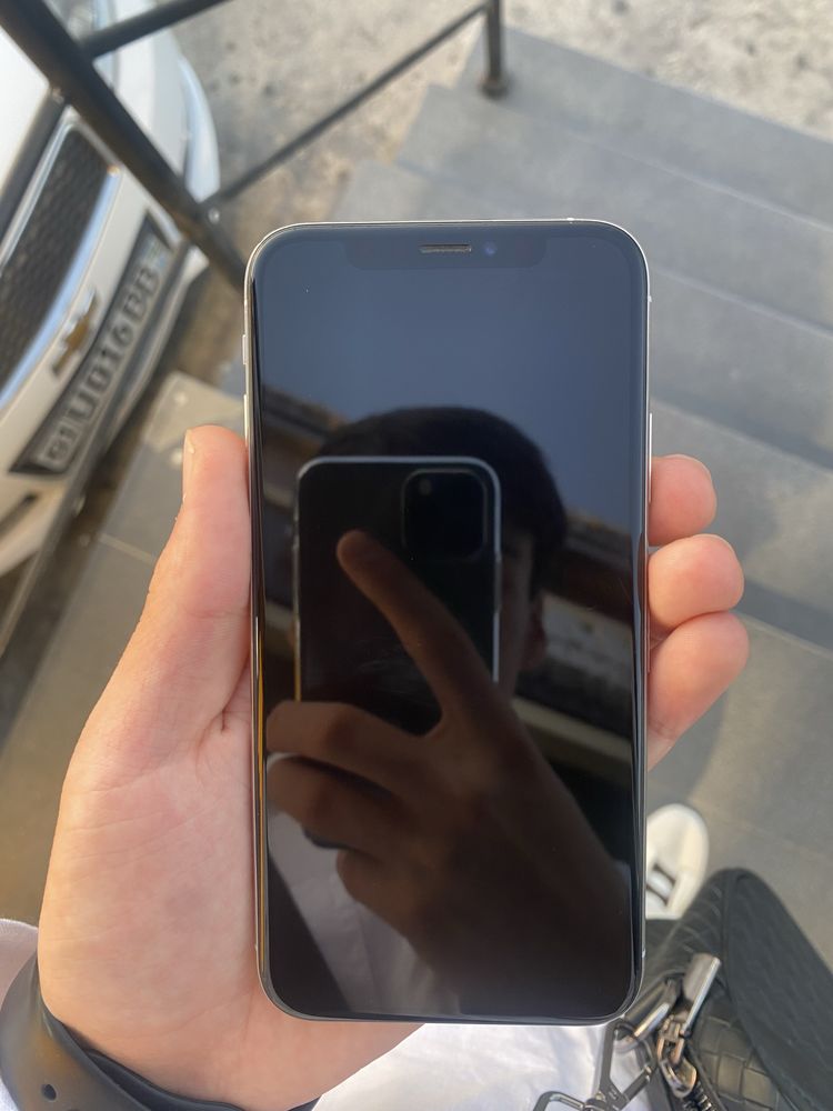 iPhone Xs 64Gb Silver