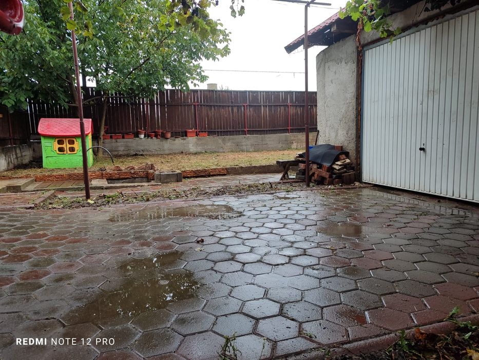 Casa individuala de vanzare