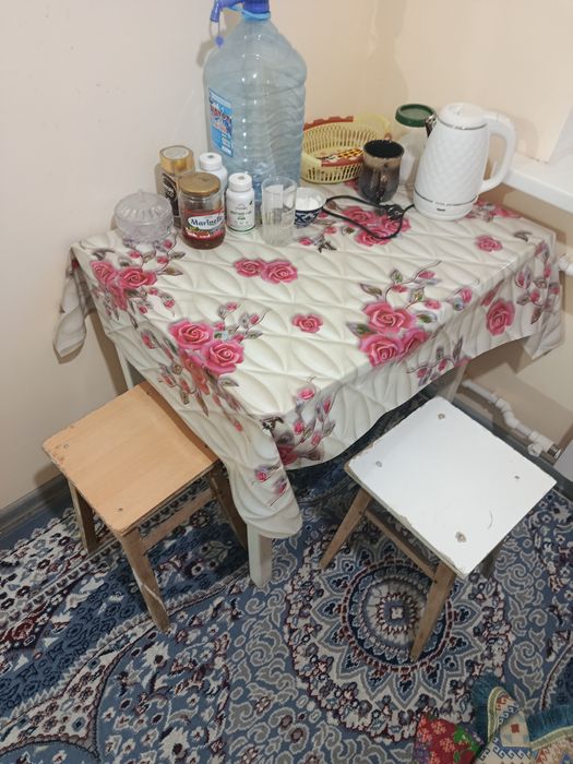 Кухонный стол ,.