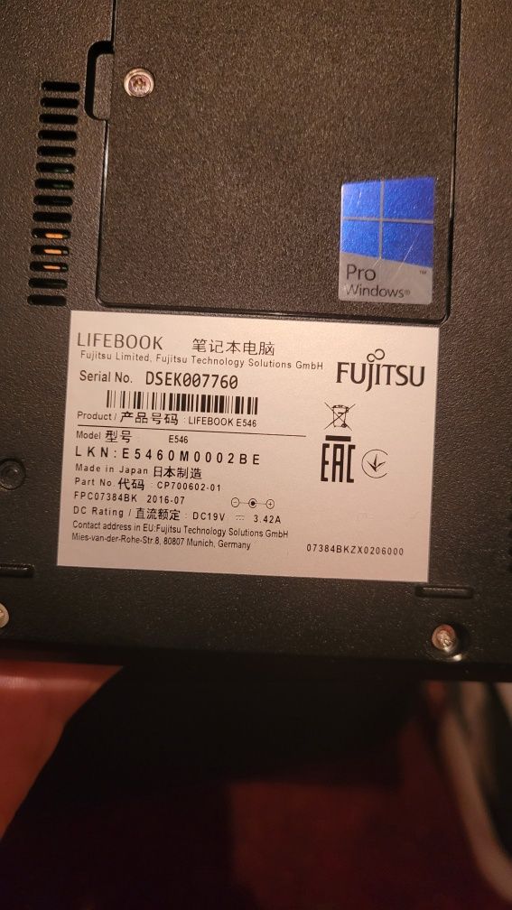 Fujitsu lifebook E546