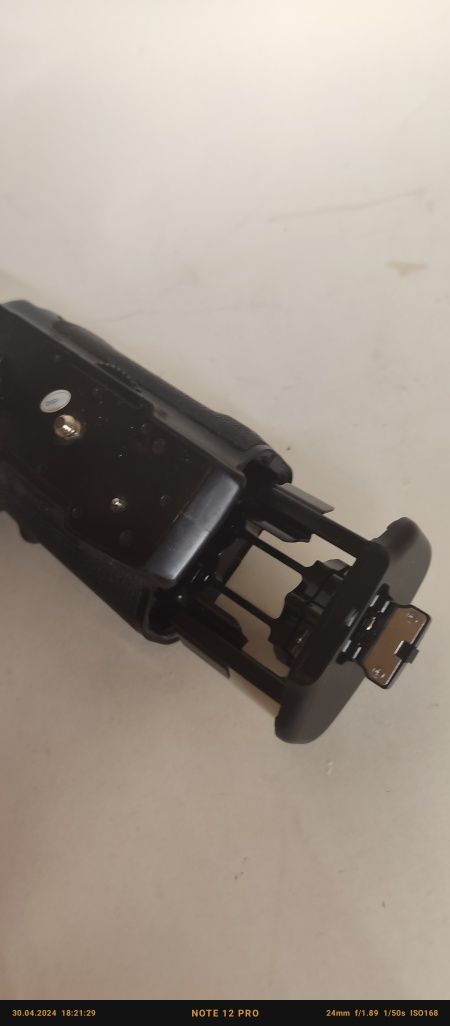 Meike MK-500D Battery Grip for Canon 450D 500D 1000D