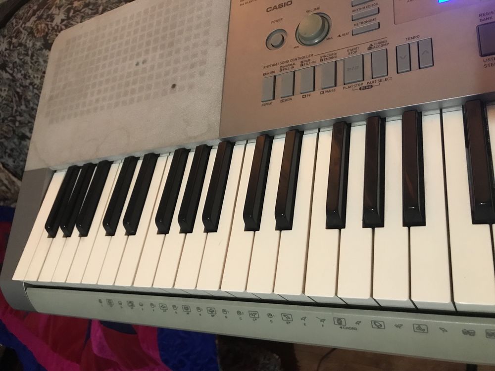 Синтезатор Касио Casio