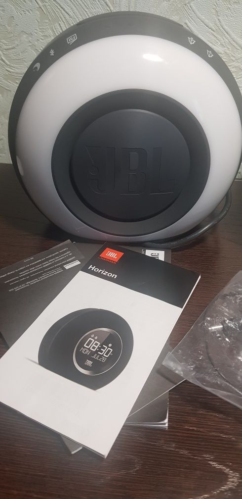 Колонка JBL Horizon