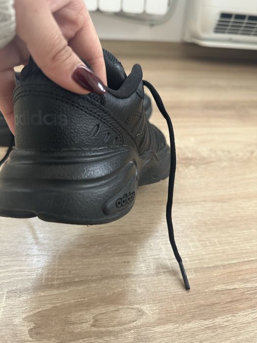 Адидас унисекс маратонки