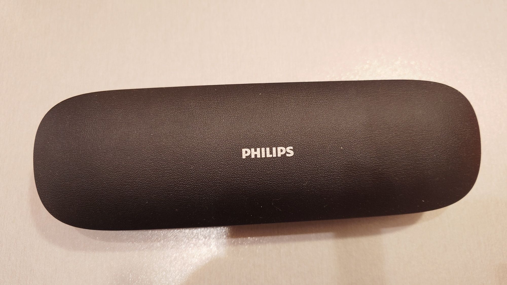 Калъф за пътуване Philips Sonicare с USB порт за зареждане