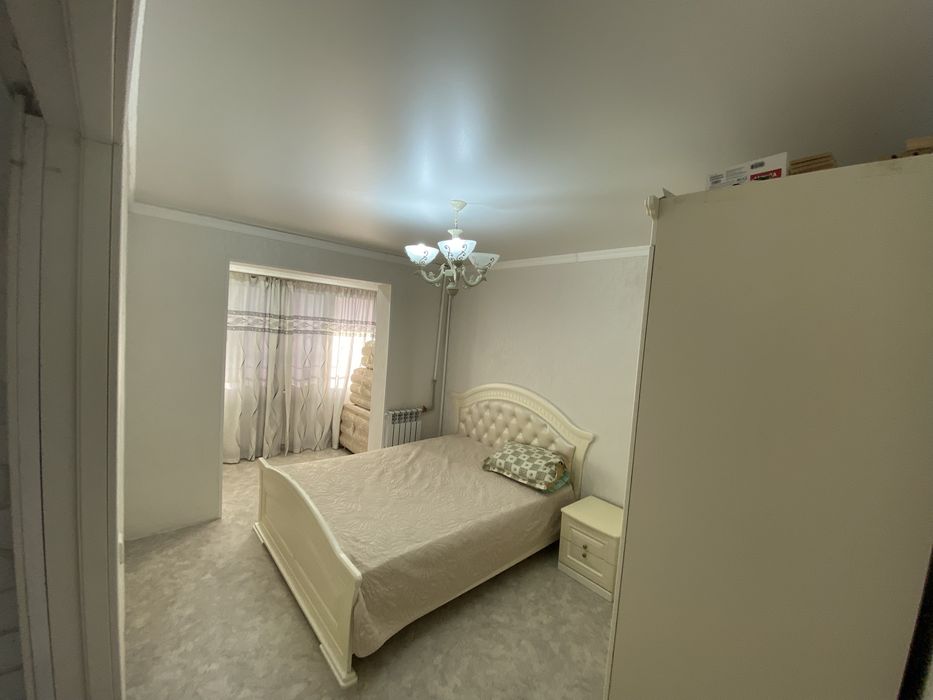 Продаётся 4 комнатная квартира с ремонтом ,