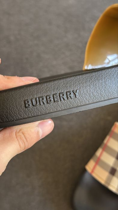 Slapi / Papuci Burberry Premium