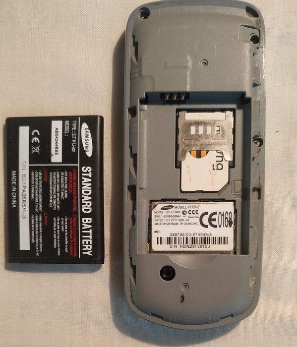 Телефон SAMSUNG GT- E1080i.