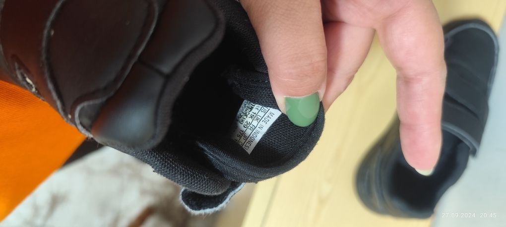 Оригинални детски  маратонки на Adidas