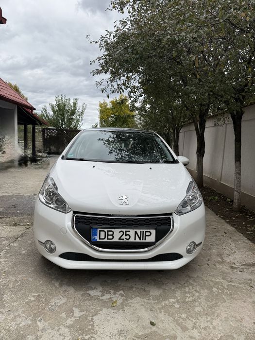 Peugeot 208 panoramic
