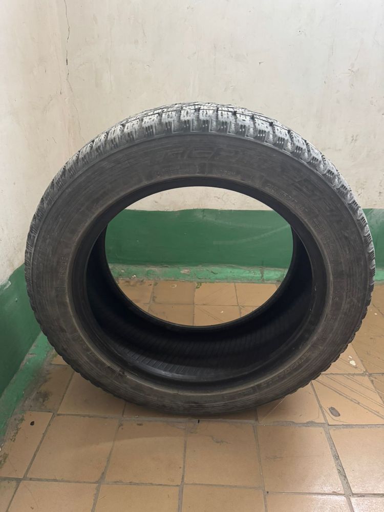Продам зимнюю резину