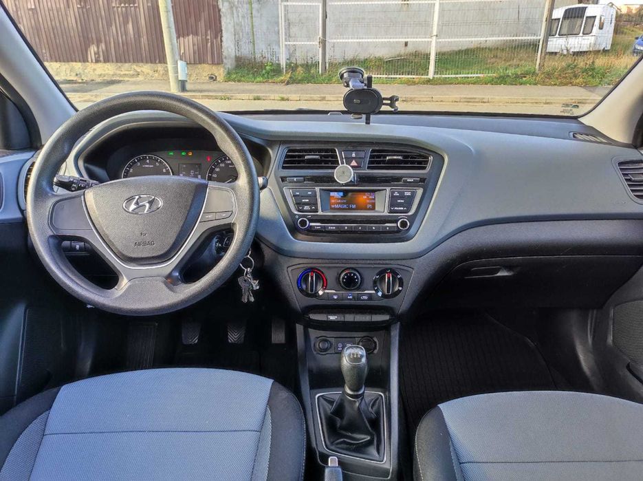 Vând Hyundai i20 NEW COMFORT