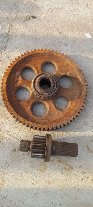 trompe / pinion reductor fordson / coroana pinion