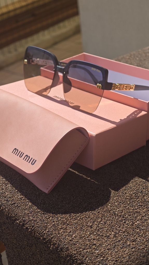 Ochelari de soare Miu Miu