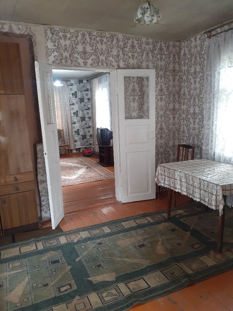 Сдам времянку в одном дворе с хозяином