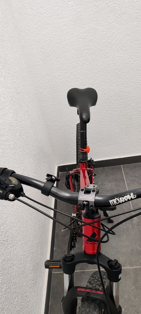Vând bicicleta Bulls originala